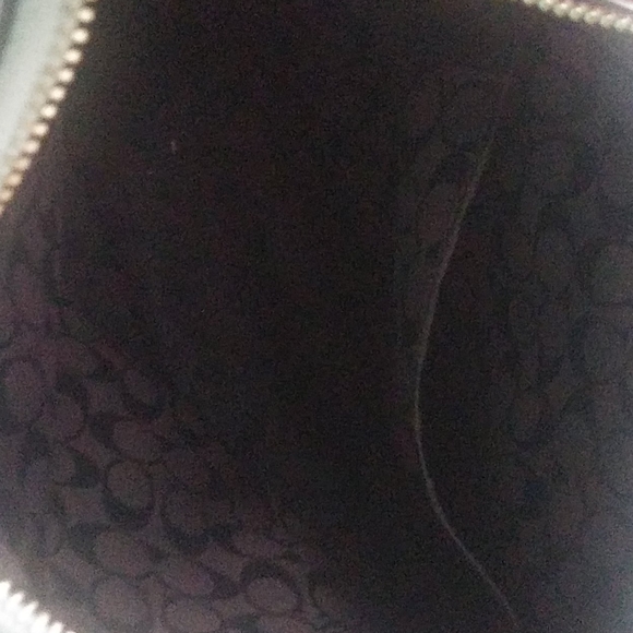 Handbag - Picture 3 of 9